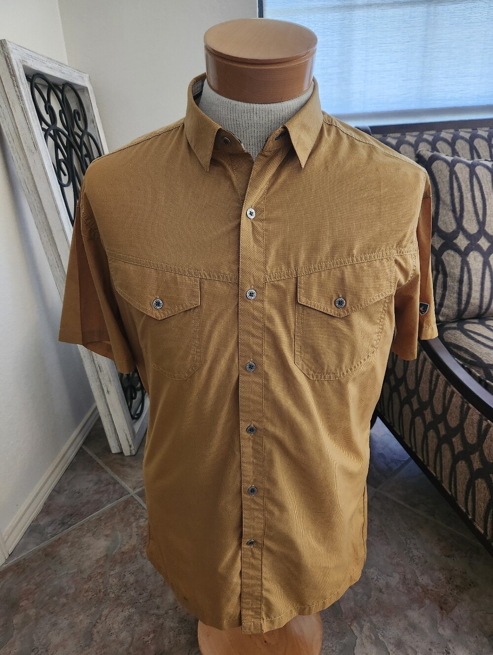 Kuhl Eluxur Plaid Front Pockets Short Sleeve Lightweight Shirt Men's Large